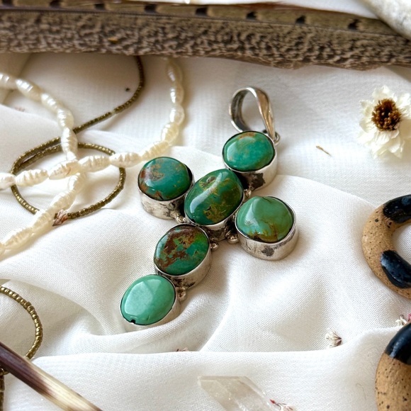 Native American Navajo Turquoise Stone  Sterling Silver Cross Pendant - Picture 3 of 9